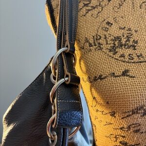 Matt & nat Elegant Black Leather messenger Shoulder Bag